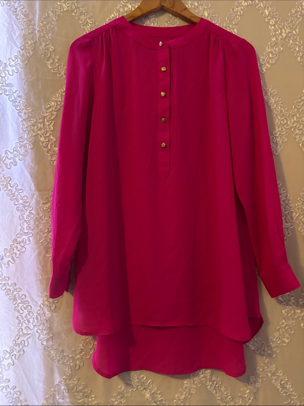 CeCe Long-Sleeve Tunic Blouse in Bright Fuchsia
